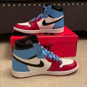 Air Jordan 1 Retro High Fearless UNC Chicago